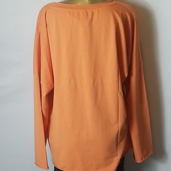 EXCLUSIVE LOVE PEACE LONG SLEEVE TSHIRT - Picture 4 of 5